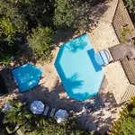 Casa Em Buzios Com 3 Suites E Garagem | Vf 09